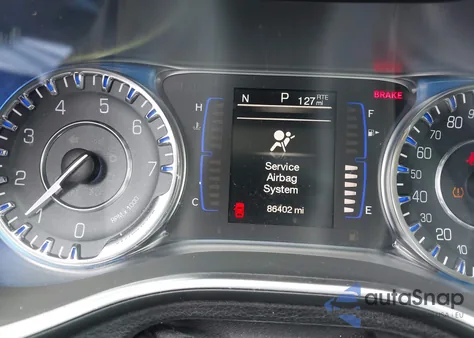 2015 Chrysler 200 Limited z USA, uszkodzony, nr VIN 1C3CCCAB1FN733373